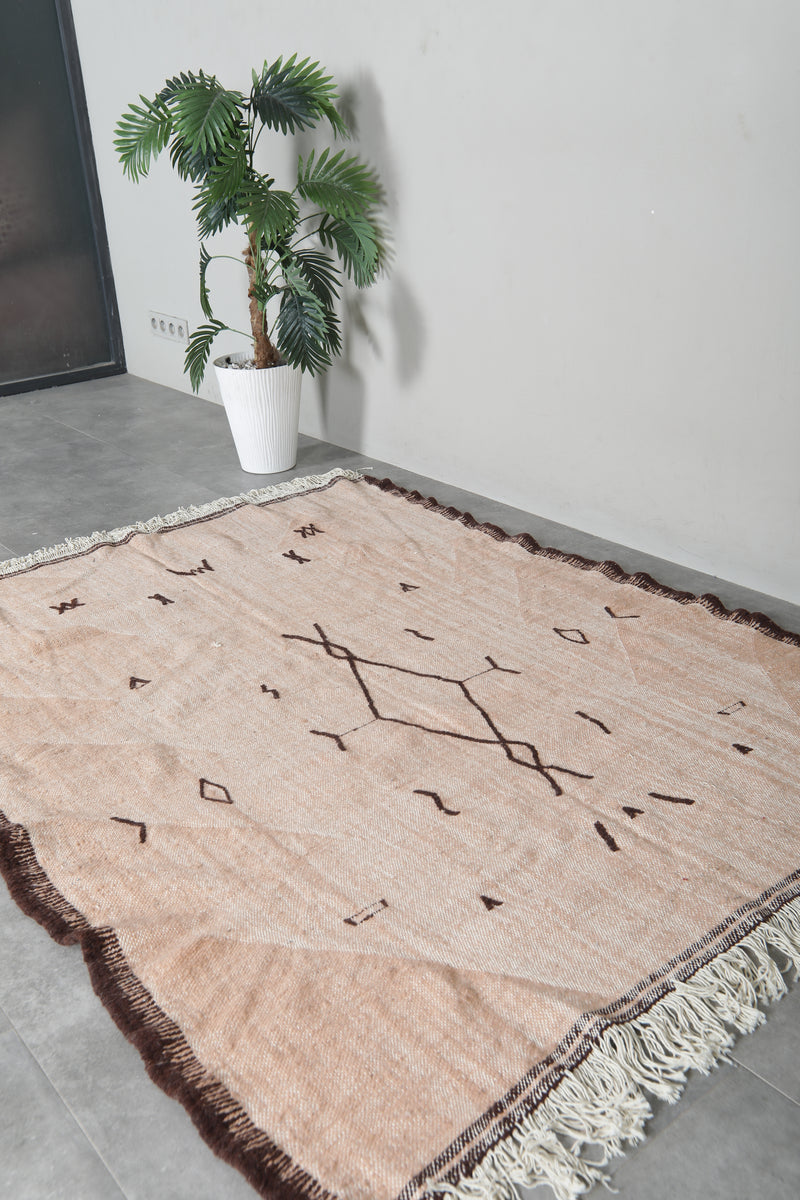 Flat-woven Moroccan Kilim Rug 4.6 x 6.2 ft - 