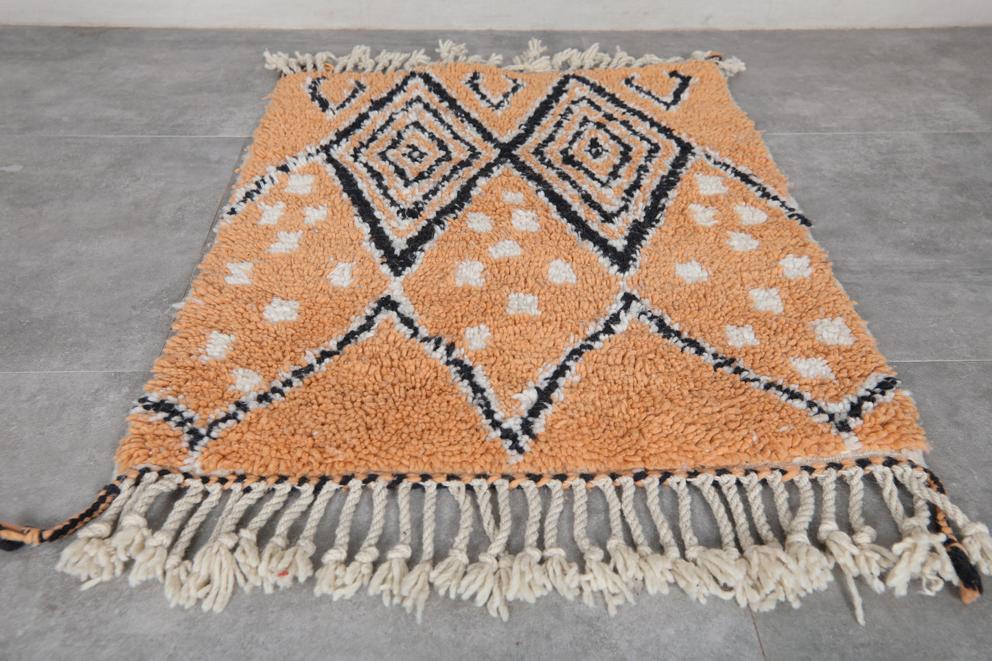 Moroccan rug 2.6 X 3.3 Feet