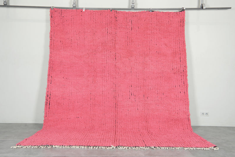 Pink & black minimalist Moroccan rug - 8.4 ft x 10.4 ft