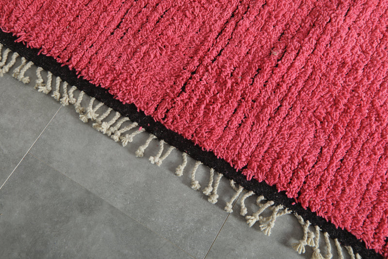 Pink & black minimalist Moroccan rug - 8.4 ft x 10.4 ft