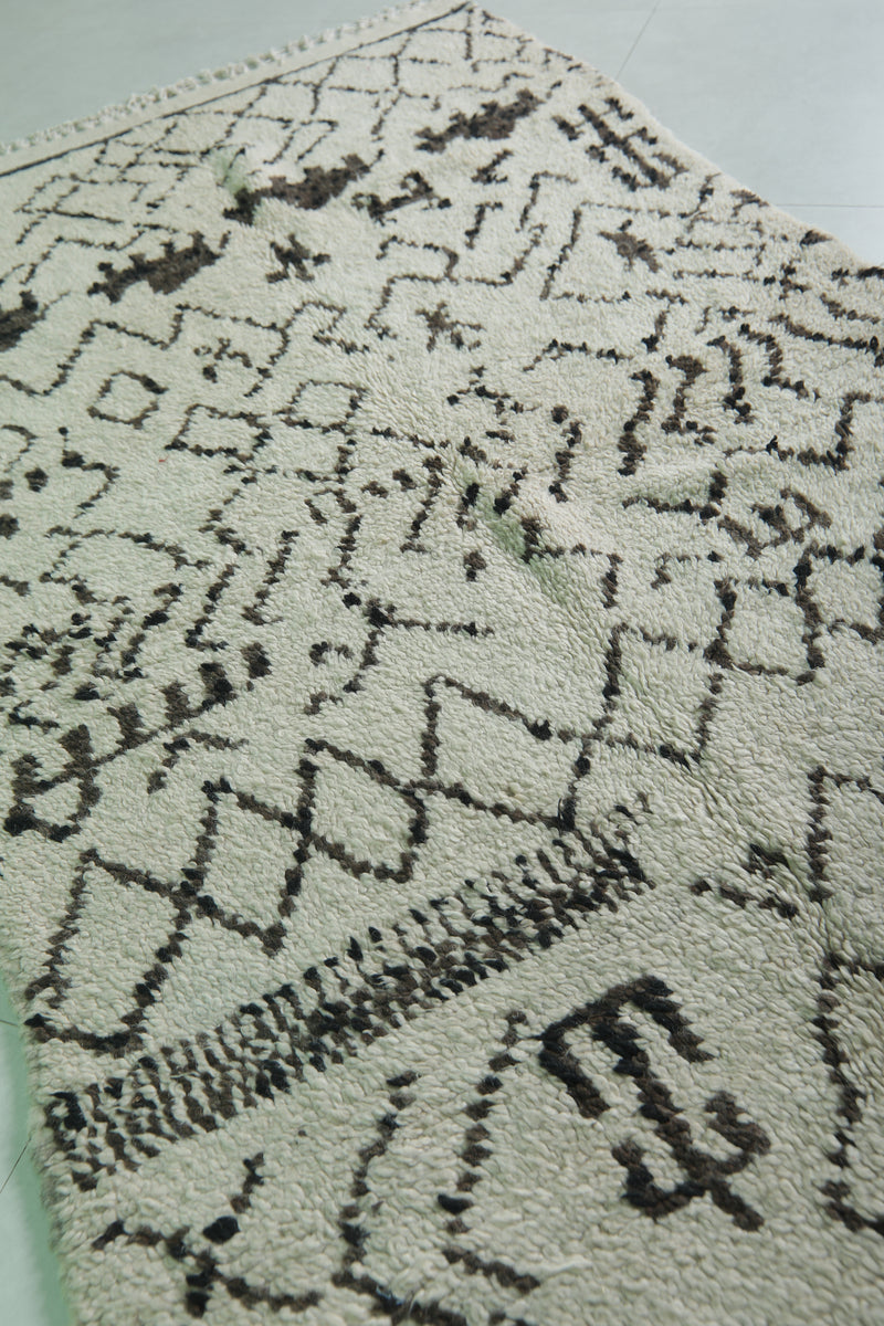 Berber Wool Runner Rug 3.6 x 7.7 FT – Handmade Moroccan Carpet