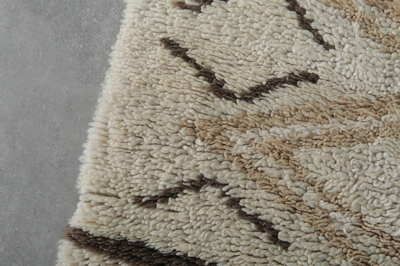 Berber Moroccan area rug 2.7 X 4.9 FT Wool rug - Azilal rugs