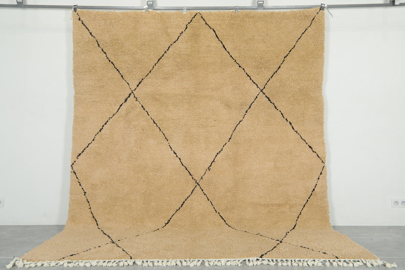 Beige Moroccan rug with black di design - 8.5 ft x 10.3 ft