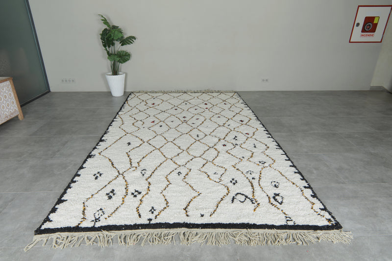 White geometric Moroccan wool rug - 7.3 ft x 12.5 ft