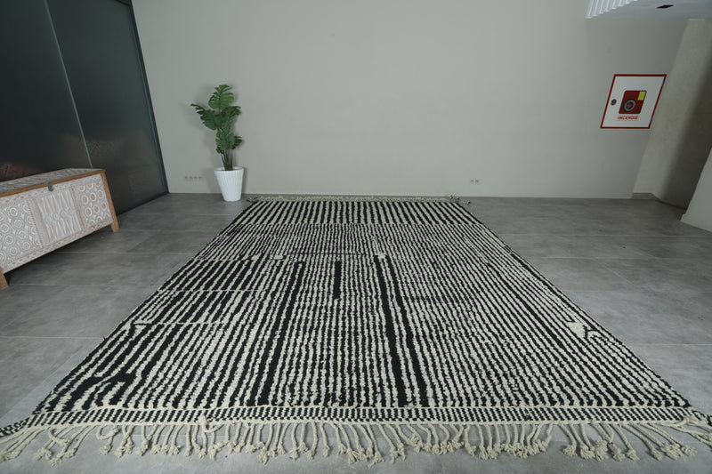 Black & white Moroccan rug - Custom size