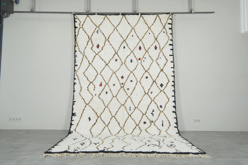 White geometric Moroccan wool rug - 7.3 ft x 12.5 ft