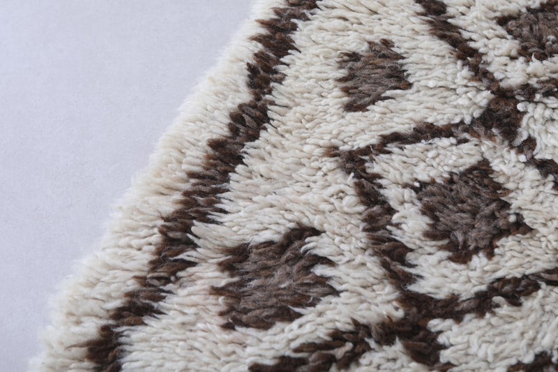 Moroccan Berber Rug with Brown Diamond Pattern - 2.5 X 5.4 Feet - Boucherouite Rugs