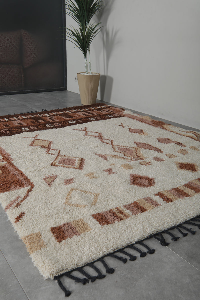 Handmade Moroccan berber rug – Multitone wool with tribal diamond & geometric motifs