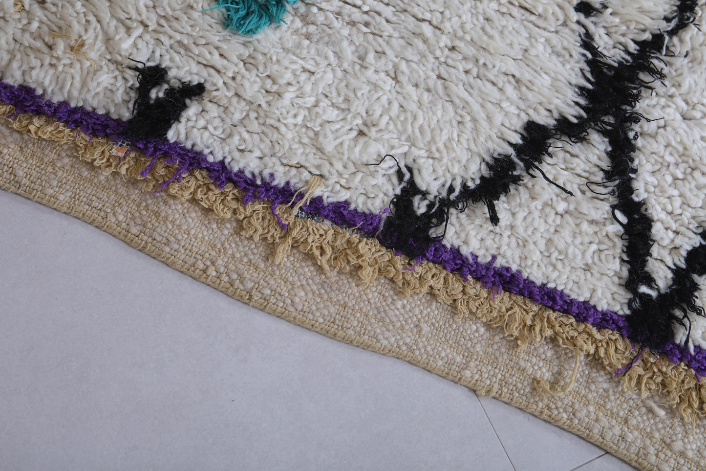 Moroccan berber rug 3.4 X 5.9 Feet - Boucherouite Rugs