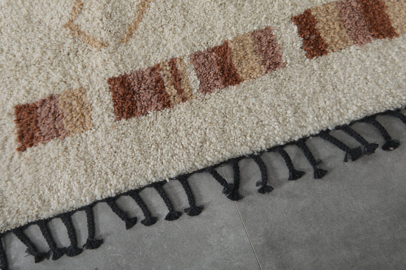 Handmade Moroccan berber rug – Multitone wool with tribal diamond & geometric motifs