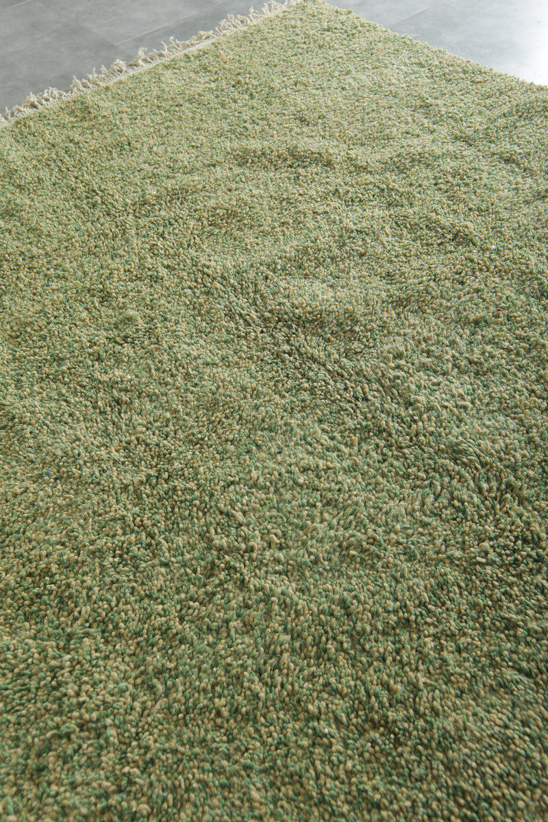 Minimalist wool Moroccan rug in green & beige - 7.3 ft x 7.4 ft