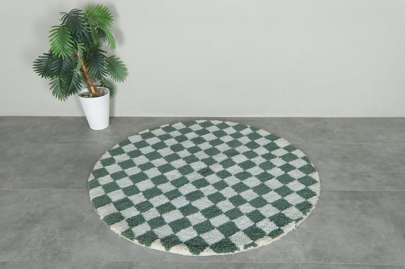 Round Moroccan rug - Green & white checkered design - 5 FT