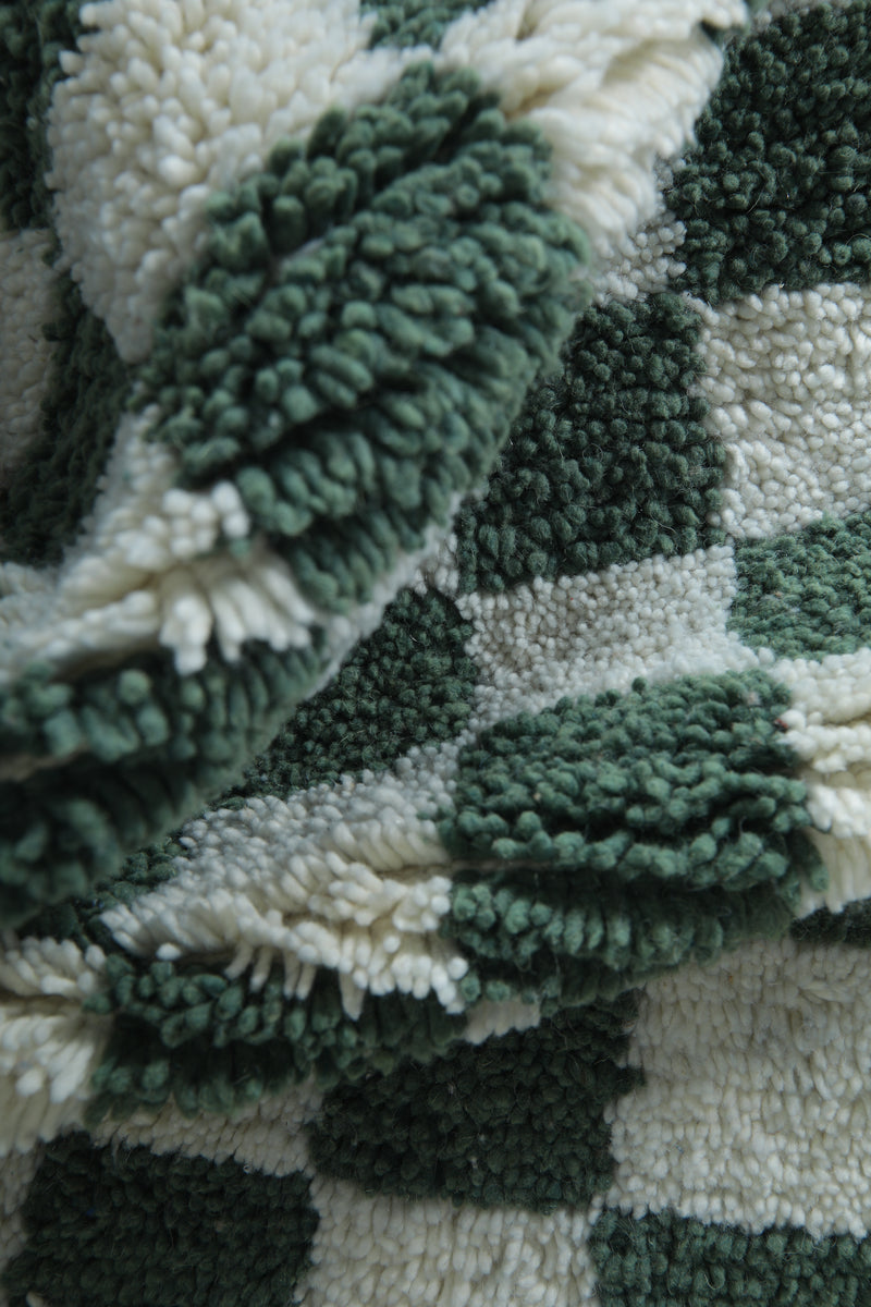 Round Moroccan rug - Green & white checkered design - 5 FT