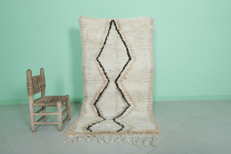 Handwoven Moroccan Berber Rug – 2.9 x 5.8 Feet – Minimalist Geometric Design - Boucherouite Rugs