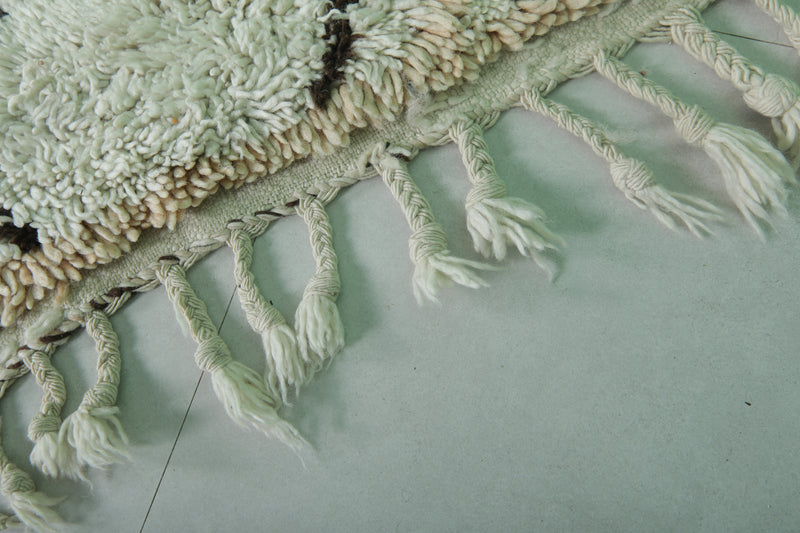 Handwoven Moroccan Berber Rug – 2.9 x 5.8 Feet – Minimalist Geometric Design - Boucherouite Rugs