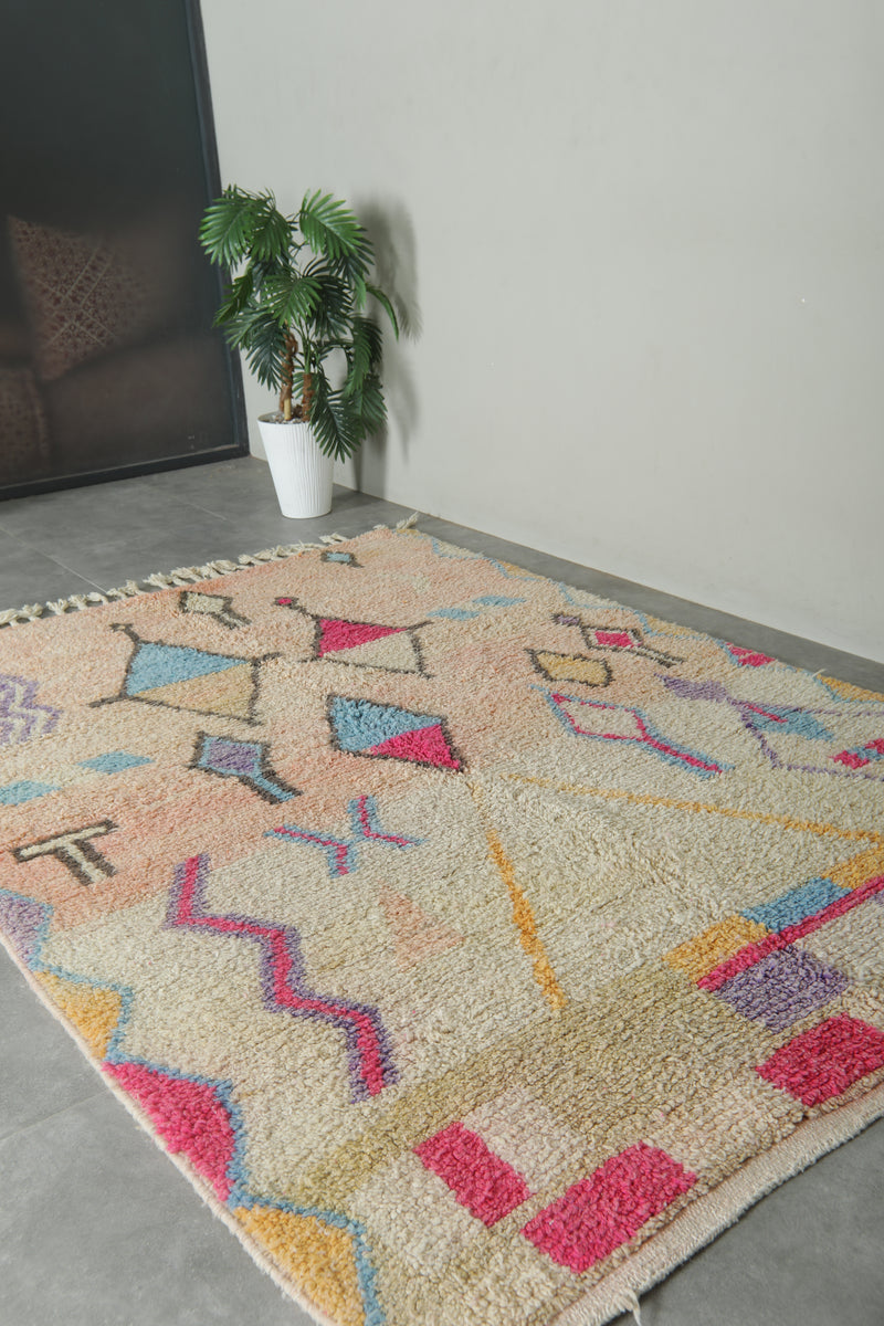 Azilal Moroccan rug 5.6 ft x 8 ft - Handmade