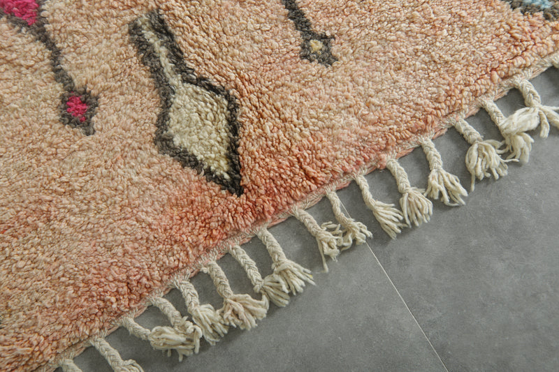 Azilal Moroccan rug 5.6 ft x 8 ft - Handmade