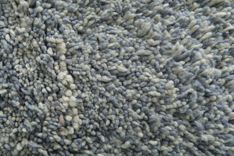 Round Moroccan shag rug in gray & white - 5 FT