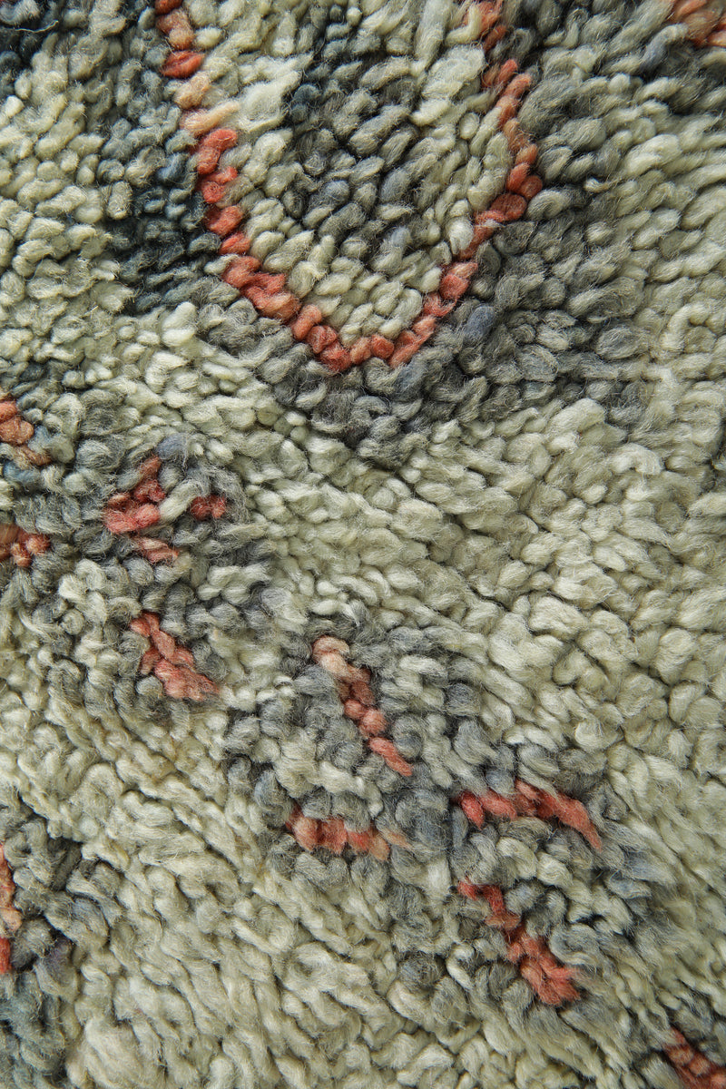 Round Moroccan Wool Rug 6 Feet – Vintage Floral Pattern