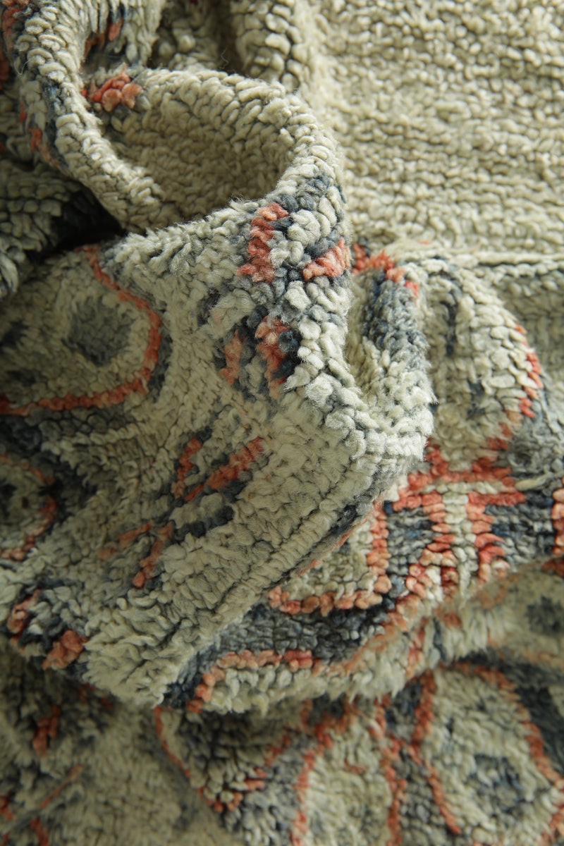 Round Moroccan Wool Rug 6 Feet – Vintage Floral Pattern