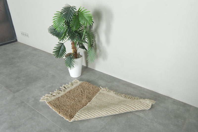 Small Moroccan wool rug – Handmade light brown carpet - 2 ft x 3.4 ft