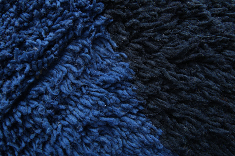 Minimalist round Moroccan rug in blue & navy - 5 ft