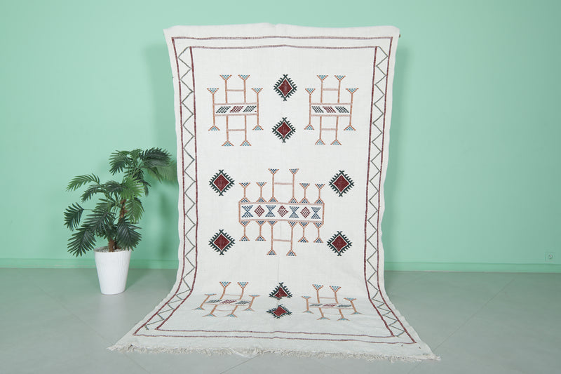 Moroccan Handwoven Kilim Rug 5.2 FT x 9.5 FT - Elegant Geometric Design - Handwoven Kilim