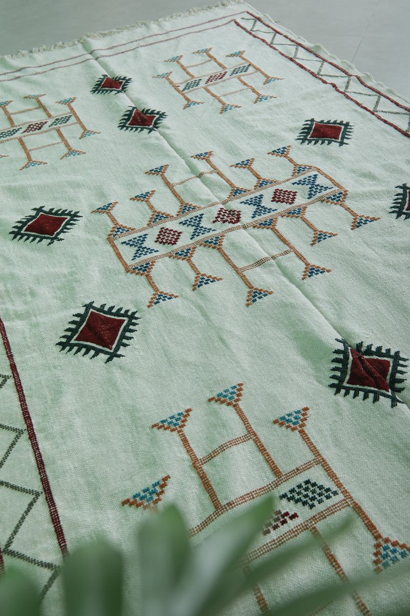 Moroccan Handwoven Kilim Rug 5.2 FT x 9.5 FT - Elegant Geometric Design - Handwoven Kilim