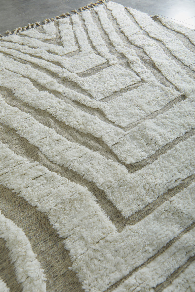 Moroccan berber white and gray geometric rug  8.4 feet x 10 feet- Handmade - moroccan rug