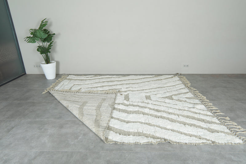Moroccan berber white and gray geometric rug  8.4 feet x 10 feet- Handmade - moroccan rug