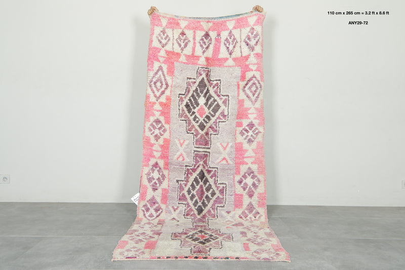 Runner Moroccan rug with geometric design - 3.2 ft x 8.6 ft