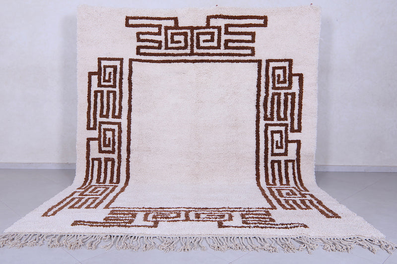 White Moroccan Berber rug with brown geometric design - Custom size