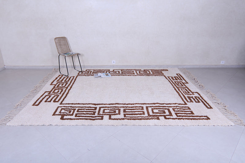 White Moroccan Berber rug with brown geometric design - Custom size