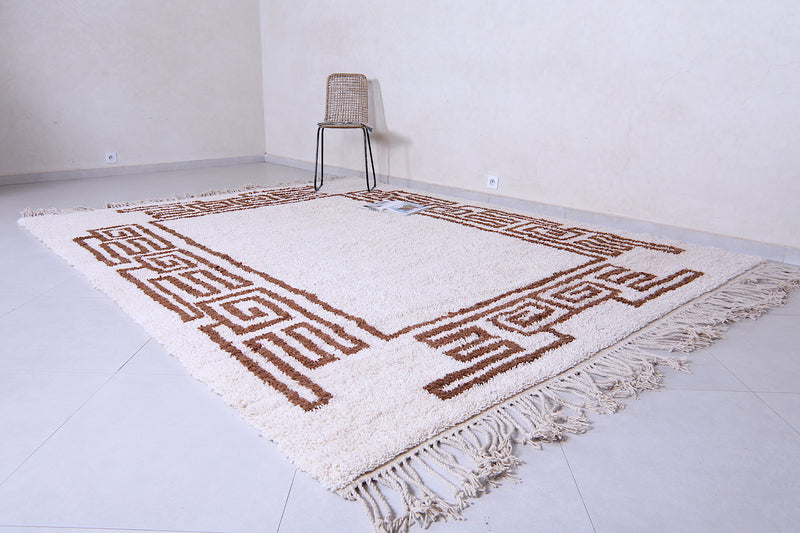 White Moroccan Berber rug with brown geometric design - Custom size