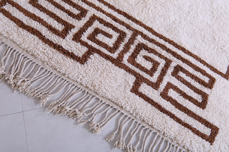 White Moroccan Berber rug with brown geometric design - Custom size