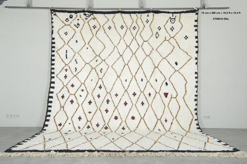 White Moroccan wool rug with geometric design - 10.3 ft x 12.4 ft