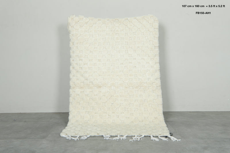 White Moroccan beni ourain rug - 3.5 ft x 5.2 ft