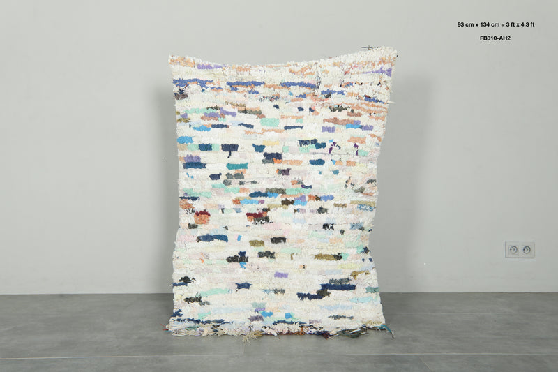 Handwoven boucherouite Moroccan rag rug - 3 ft x 4.3 ft - Handmade wool carpet - Boucherouite rug