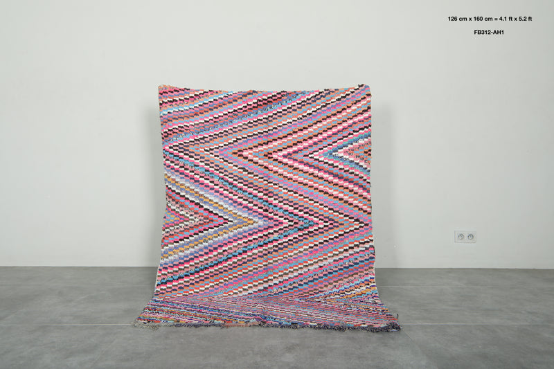 Moroccan boucherouite rug with multicolor zigzag - 4.1 ft x 5.2 ft