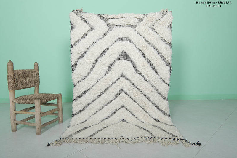 Traditional Moroccan rug - 3.3 x 4.9 ft | Handwoven elegance - Beni ourain rugs