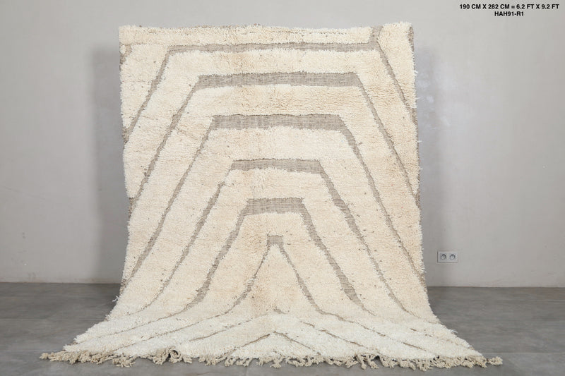 White Moroccan Rug - 6.2 x 9.2 ft | Handwoven Chevron Elegance - Beni ourain rugs