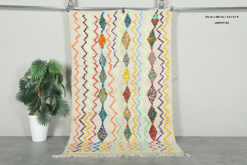 Handmade Moroccan azilal rug with geometric design - 4 ft x 6.7 ft
