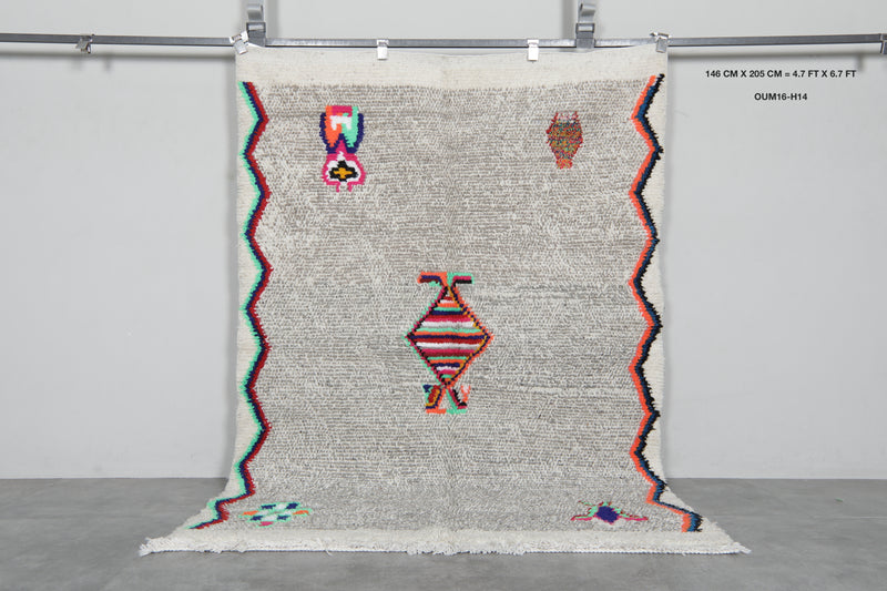 Colorful handmade rug 4.7 FT X 6.7 FT