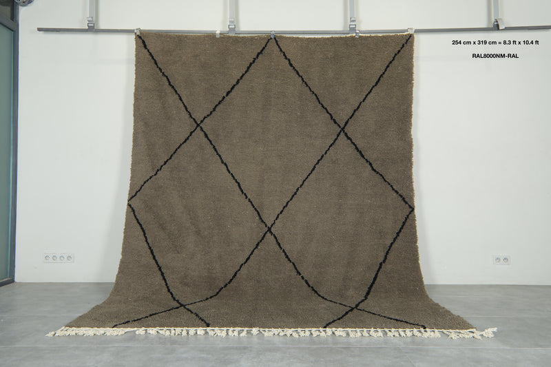 Brown Moroccan beni ourain with black diamond patter - 8.3 ft x 10.4 ft