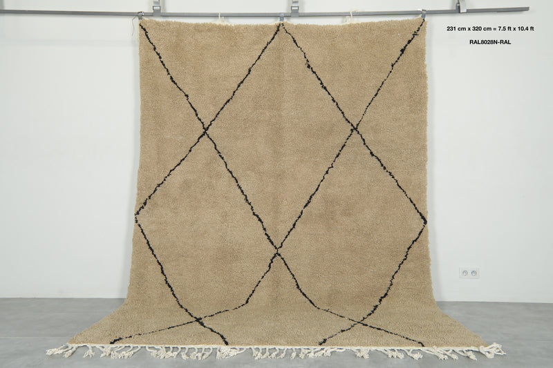 Moroccan beni ourain rug - Beige wool with black diamond pattern - 7.5 ft x 10.4 ft
