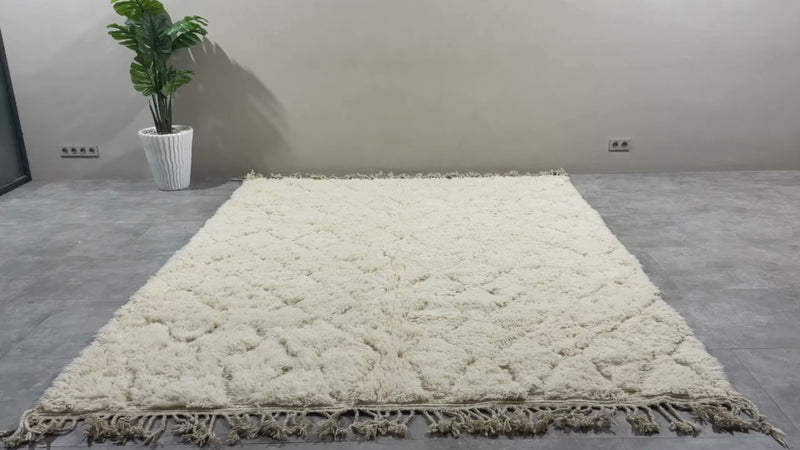 Custom Handwoven Moroccan Rug – Minimalist Cream/White Shaggy Wool Carpet