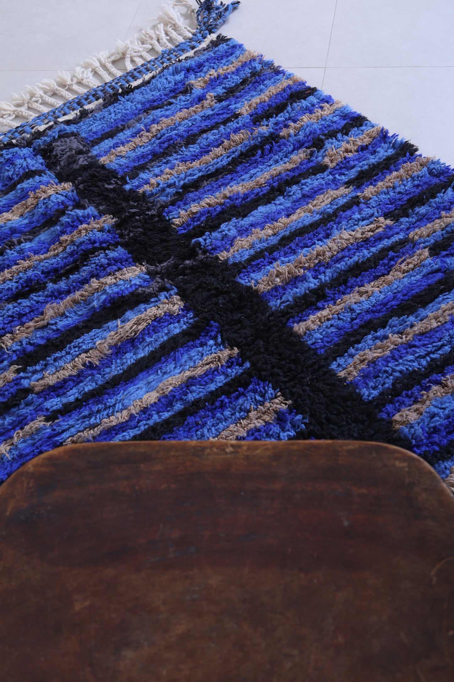 Moroccan handmade berber contemporary rug 4.5 FT X 6.5 FT