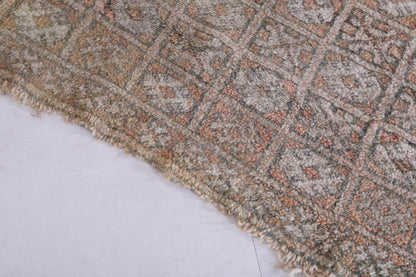 Vintage moroccan rug 3.7 X 6.2 Feet