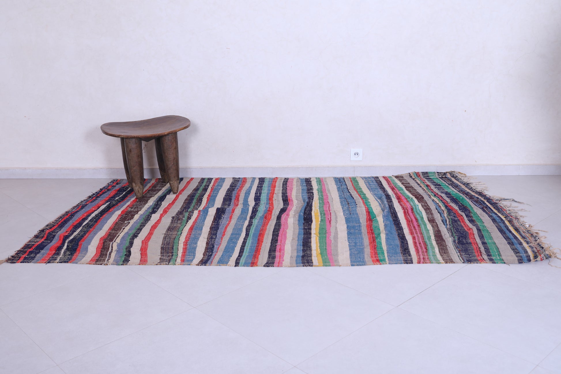 Colourful moroccan handwoven kilim 4.9 FT X 9.1 FT
