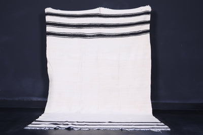 Vintage Moroccan Handwoven Kilim Rug – 5.6 FT x 9 FT - Handwoven Kilim